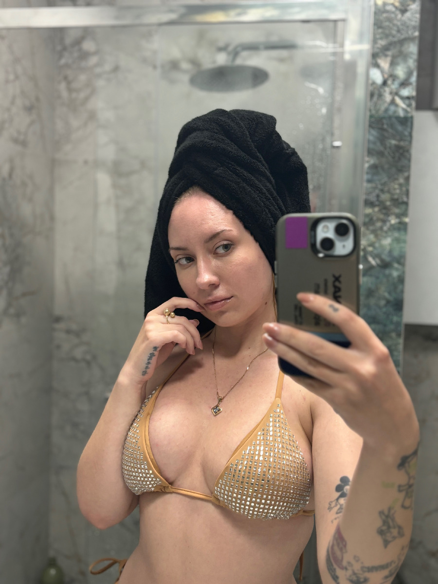 Nude girl KateV in Nanjing